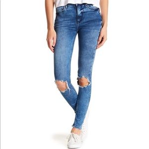 Free People Busted Knee Skinny Jeans 26